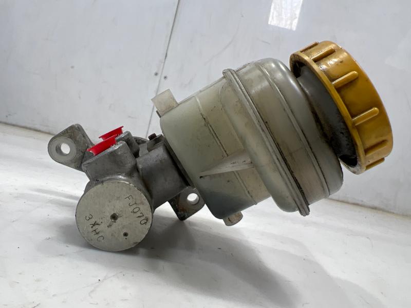 2015 - 2017 Subaru Outback Legacy 2.5L CVT Brake Master Cylinder Assembly OEM 26449FJ010