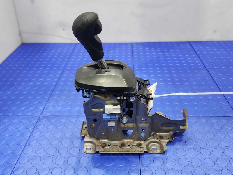 2008-2009 Honda Accord Automatic Transmission Gear Shifter Assembly OEM 54200TA5A51