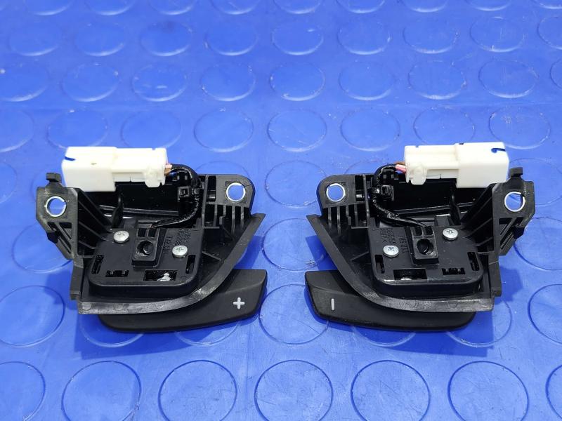 2014 Acura RLX Paddle Shifter