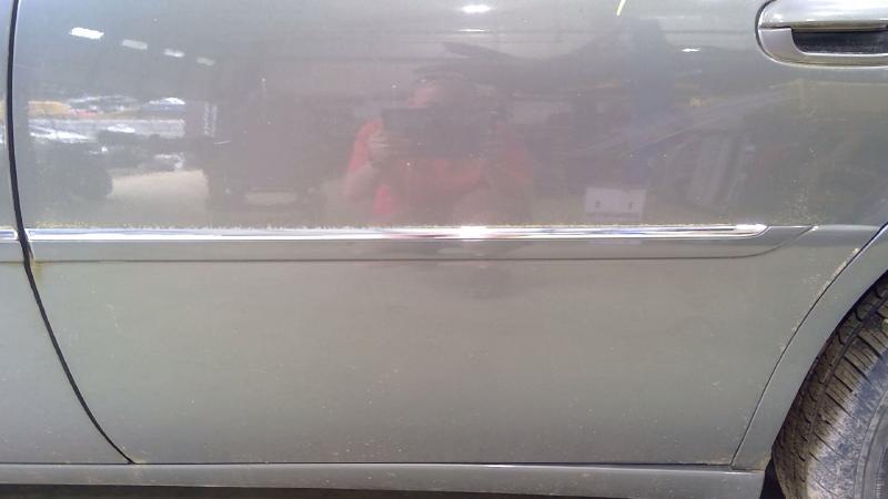 2007 Cadillac DTS Rear Door Moulding