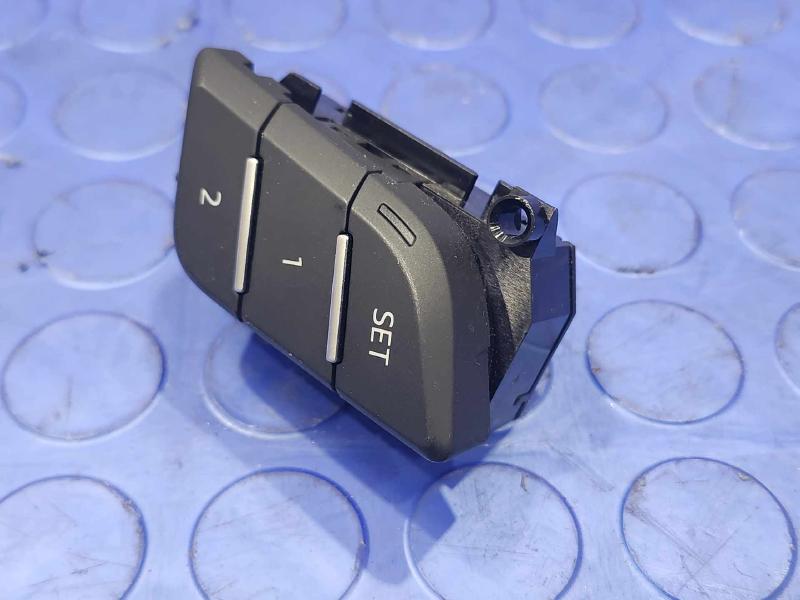 2017-2024 Audi Q7 Driver Memory Control Switch Genuine OEM 4M0959769A