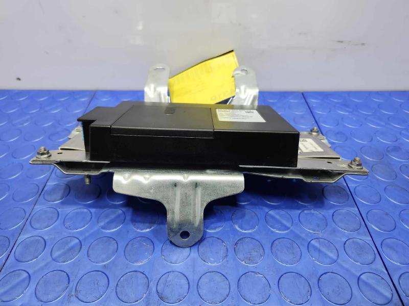 2016 BMW 528i F10 Telematics Communications Control Module OEM 84109389659