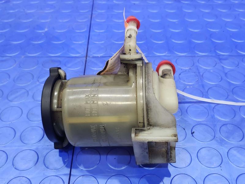 2003-2009 Toyota 4Runner Power Steering Fluid Reservoir OEM 44360-35170