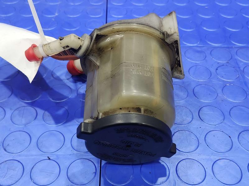 2003-2009 Toyota 4Runner Power Steering Fluid Reservoir OEM 44360-35170