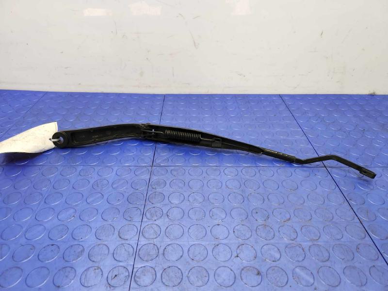 2020 Jeep Compass Wiper Arm