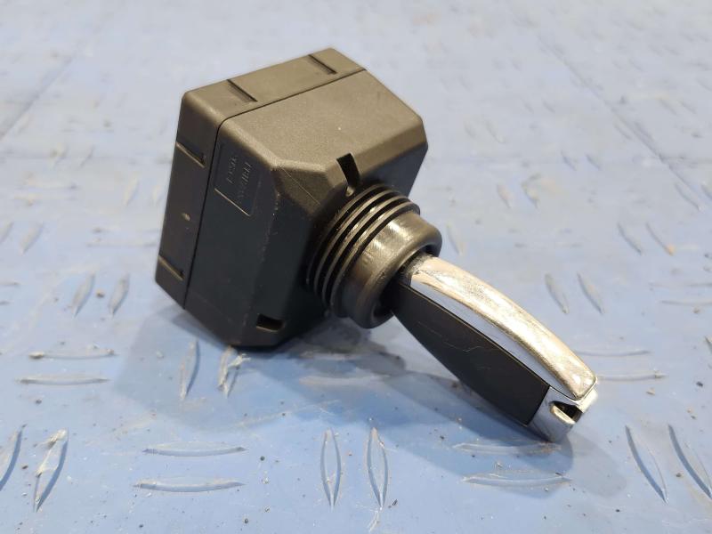 2010 Mercedes ML-Class Ignition Switch(W/O Cyl& Key)