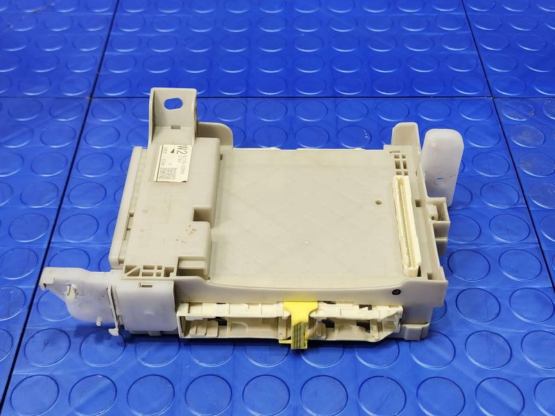 2015 Toyota Prius Cabin Fuse Box