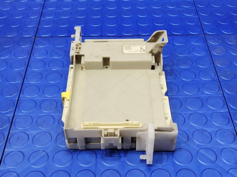 2015 Toyota Prius Cabin Fuse Box
