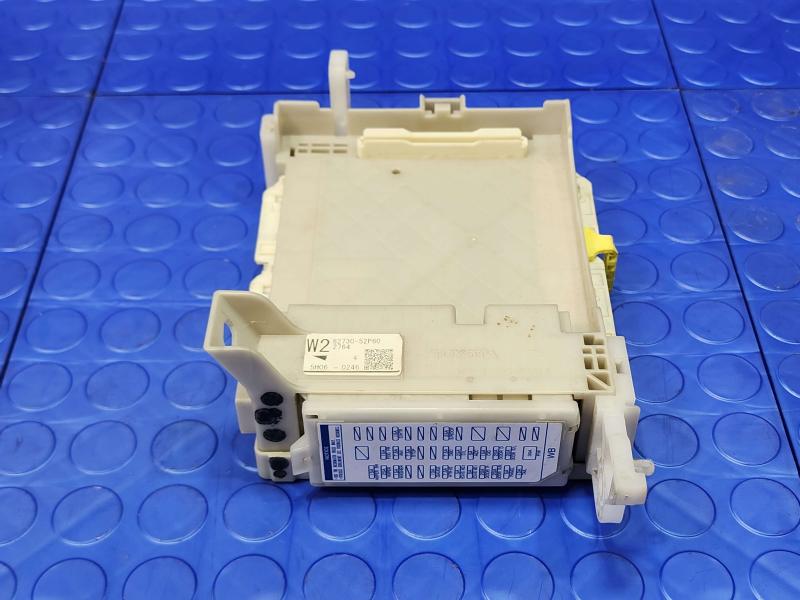 2015 Toyota Prius Cabin Fuse Box