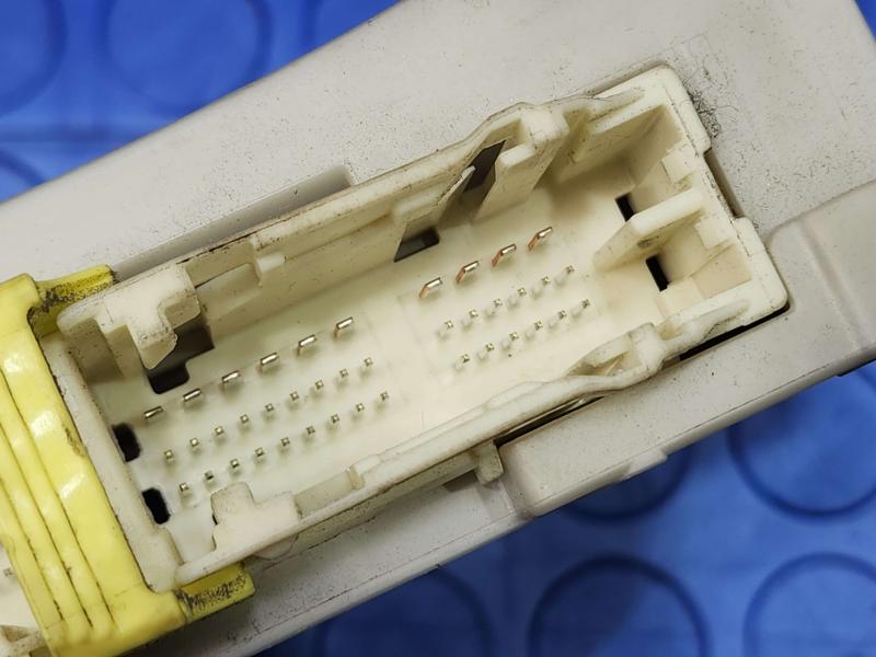 2015 Toyota Prius Cabin Fuse Box