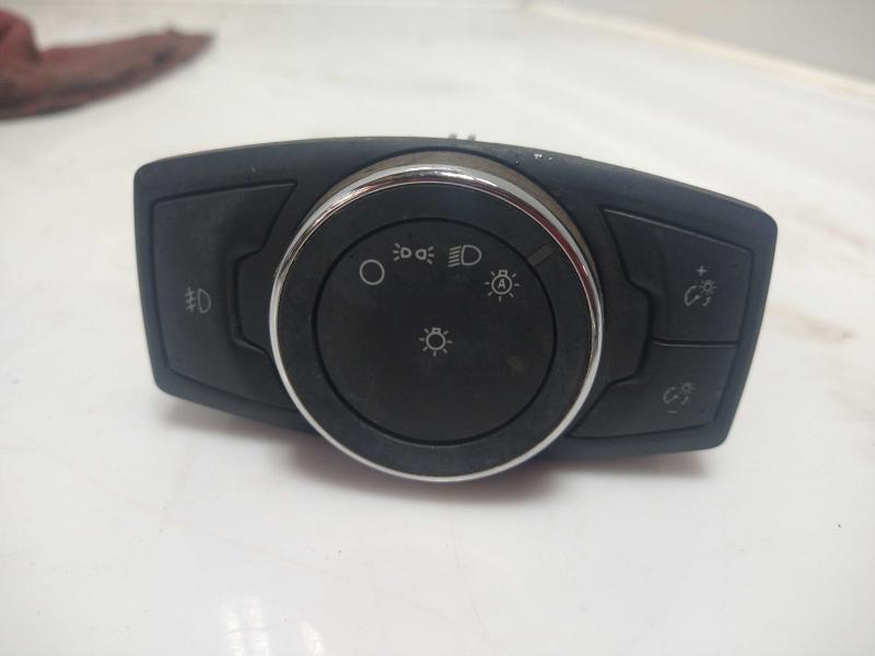 2014 Ford Fusion Headlight Switch (Dash Mtd)