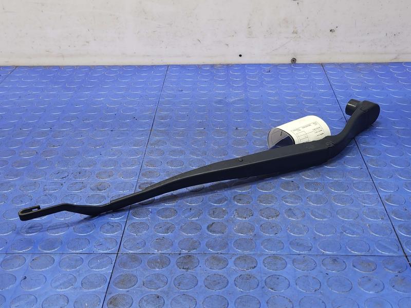 2014 Dodge Durango Wiper Arm