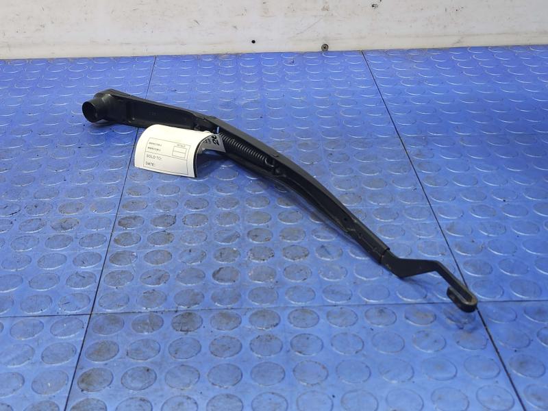2014 Dodge Durango Wiper Arm