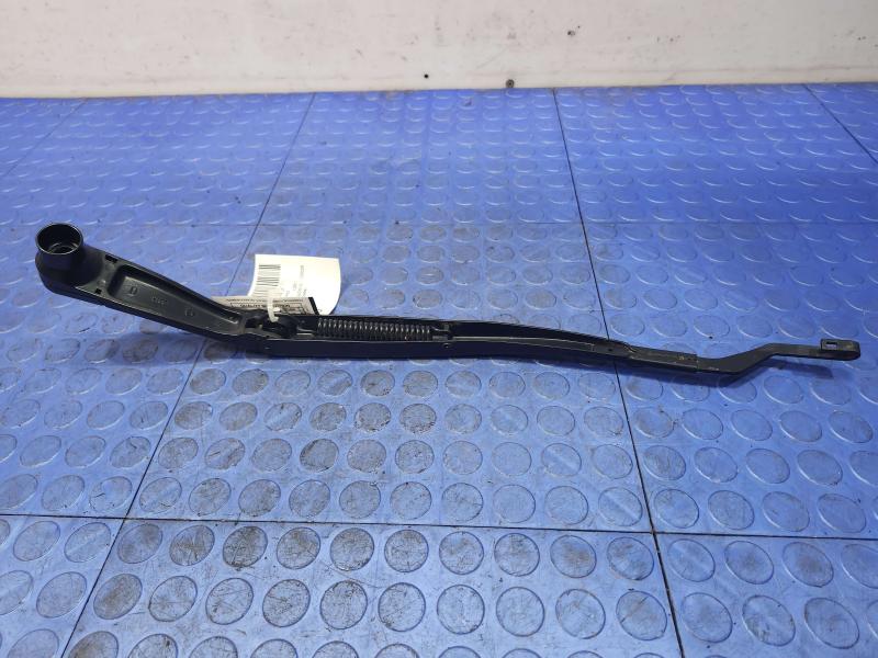 2014 Dodge Durango Wiper Arm