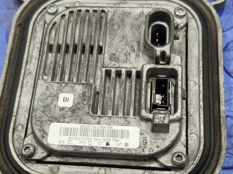 2014 Dodge Challenger Headlamp Assembly