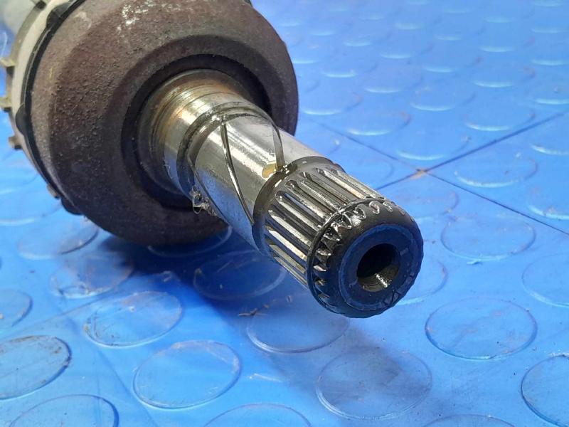 2018 Volvo S90 Axle Shaft