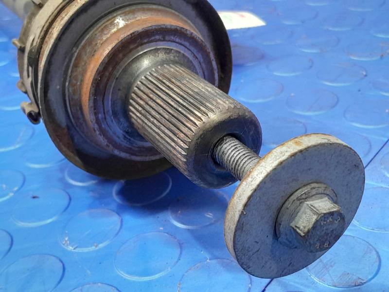 2018 Volvo S90 Axle Shaft