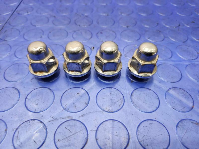 2020 Kia Rio Lug Nuts