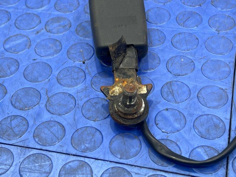2008 Nissan Titan Front Seat Belt