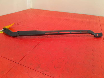 2014 Chevrolet Silverado 1500 Wiper Arm