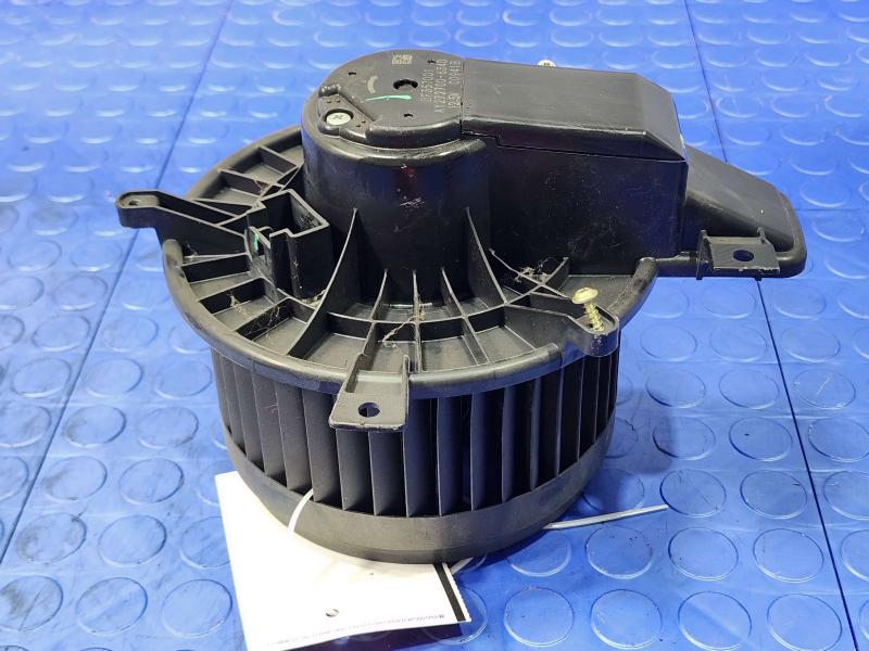 2014 Chrysler 300 Heater AC Blower Motor Assembly Genuine OEM 68044151AB
