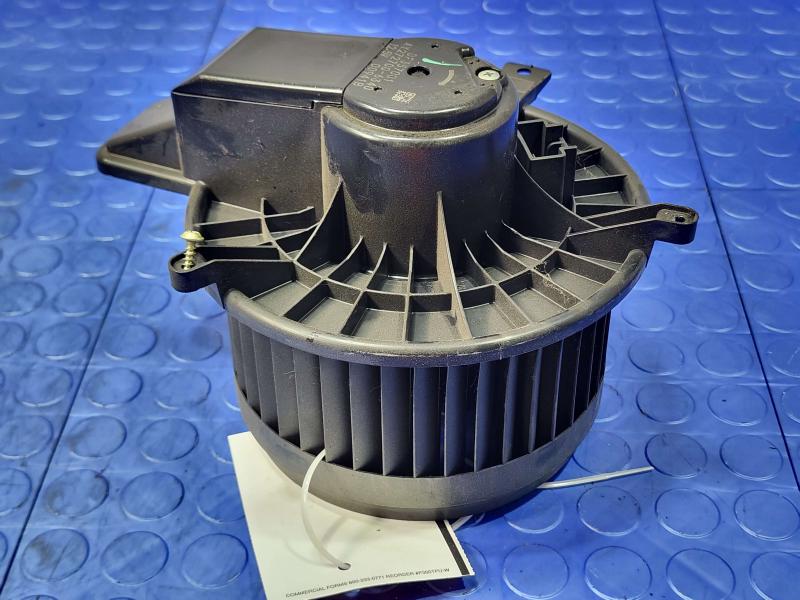 2014 Chrysler 300 Heater AC Blower Motor Assembly Genuine OEM 68044151AB