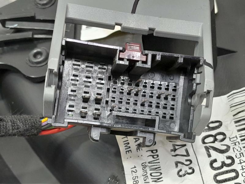 2014 Chevrolet Caprice Front Door Trim Panel
