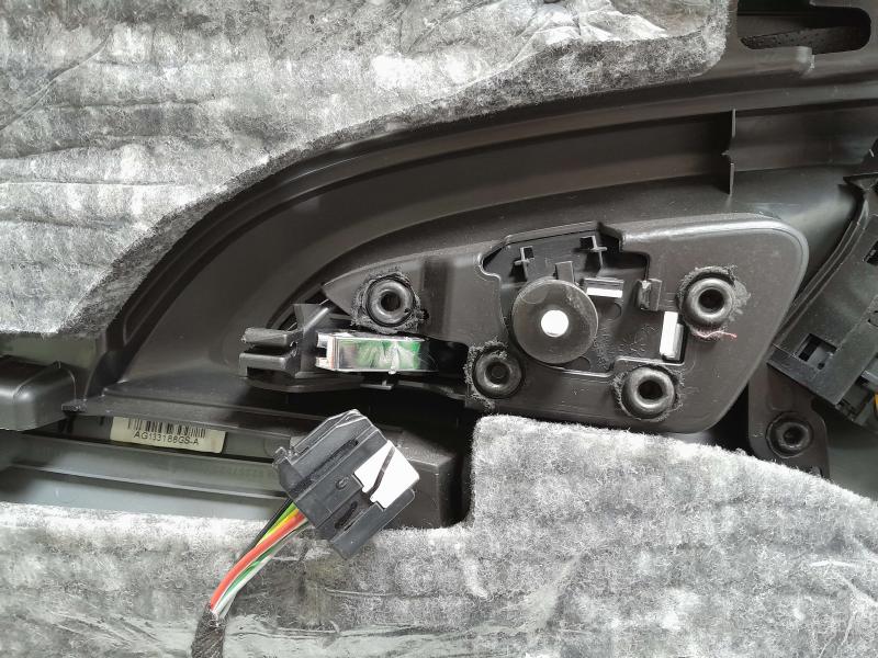 2014 Chevrolet Caprice Front Door Trim Panel