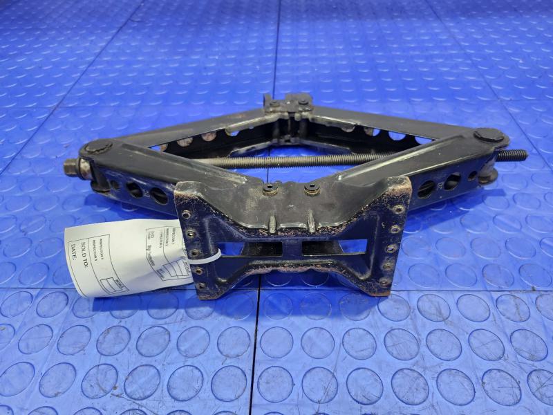 2020 Jeep Renegade Jack Assembly