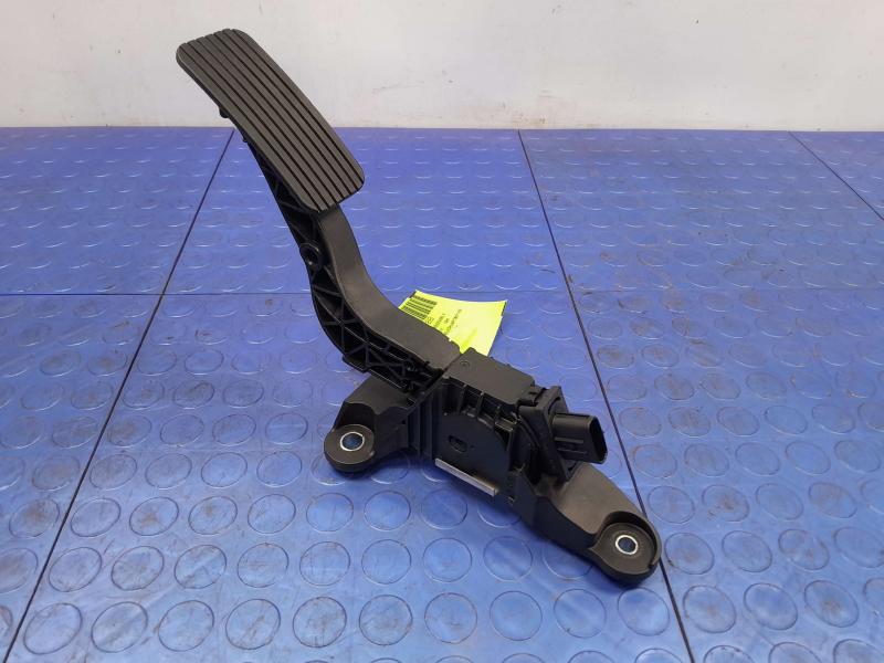 2020-2024 Kia Soul Accelerator Pedal Assembly Genuine OEM 32700F2100