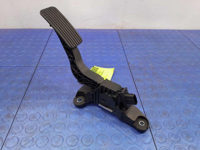 2020-2024 Kia Soul Accelerator Pedal Assembly Genuine OEM 32700F2100
