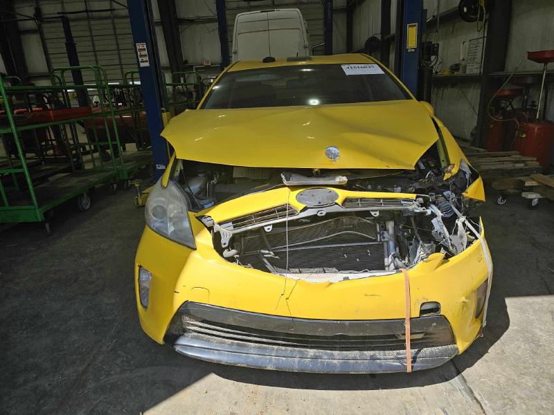 2013 Toyota Prius Front Door Latch