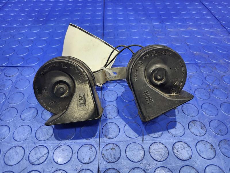 2014 Chevrolet Silverado 1500 Horn