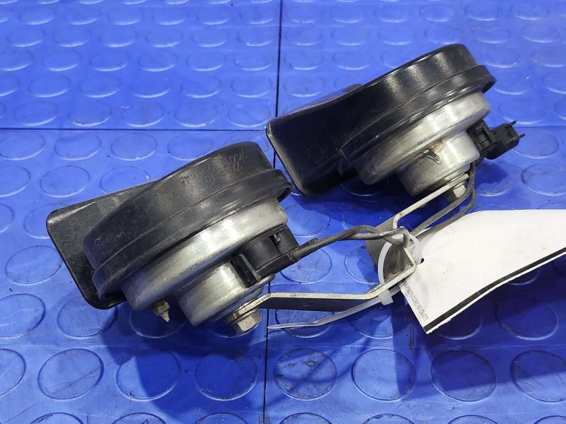 2014 Chevrolet Silverado 1500 Horn