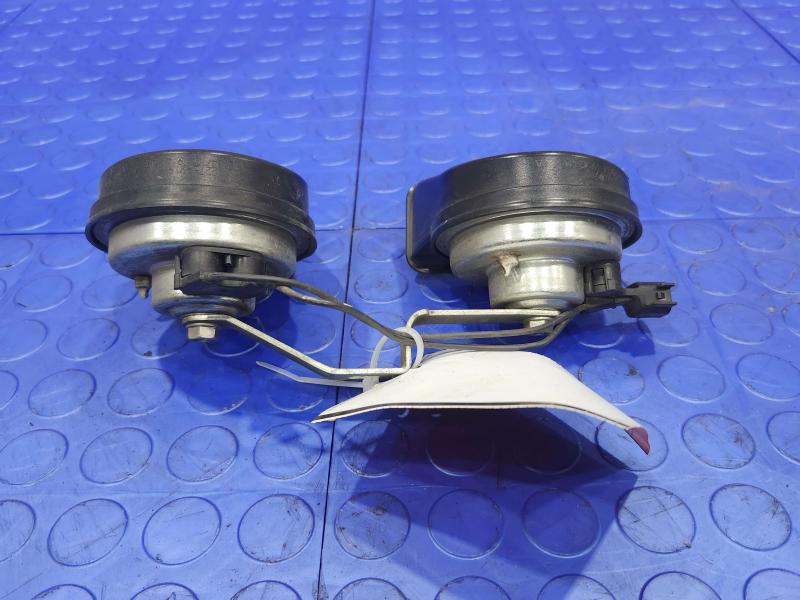 2014 Chevrolet Silverado 1500 Horn