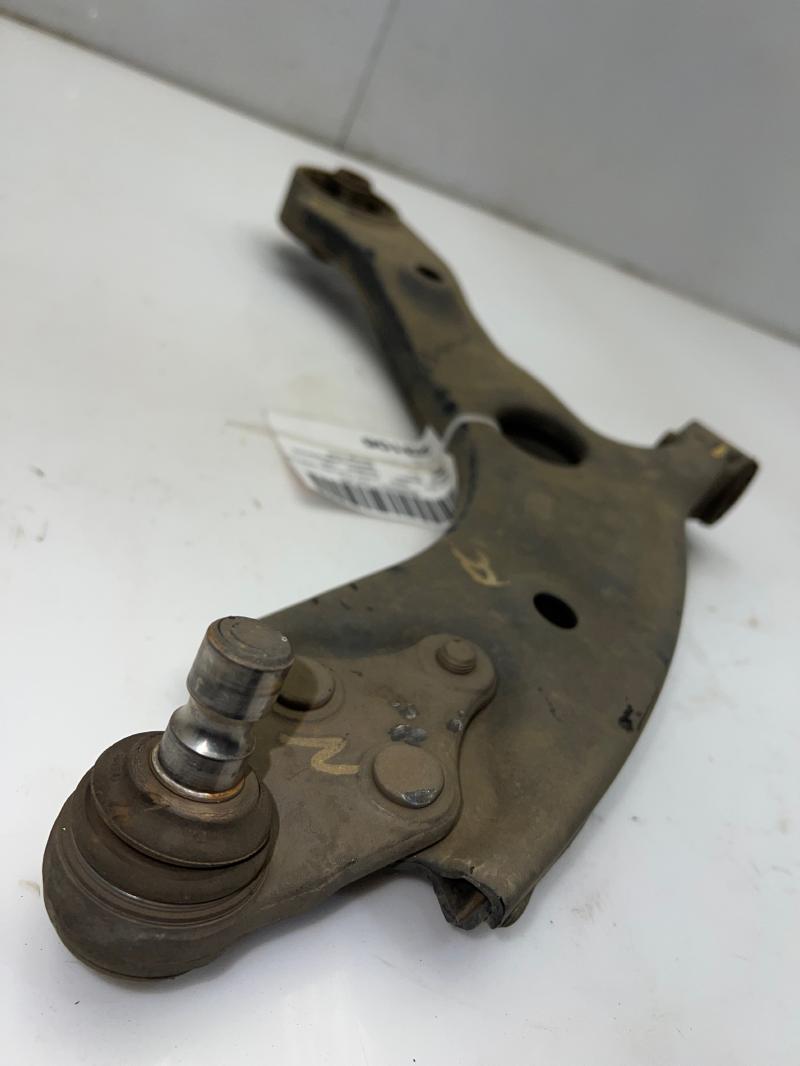 2016 - 2020 Kia Sorento Front Lower Control Arm RH Passenger Side OEM 54501C6000