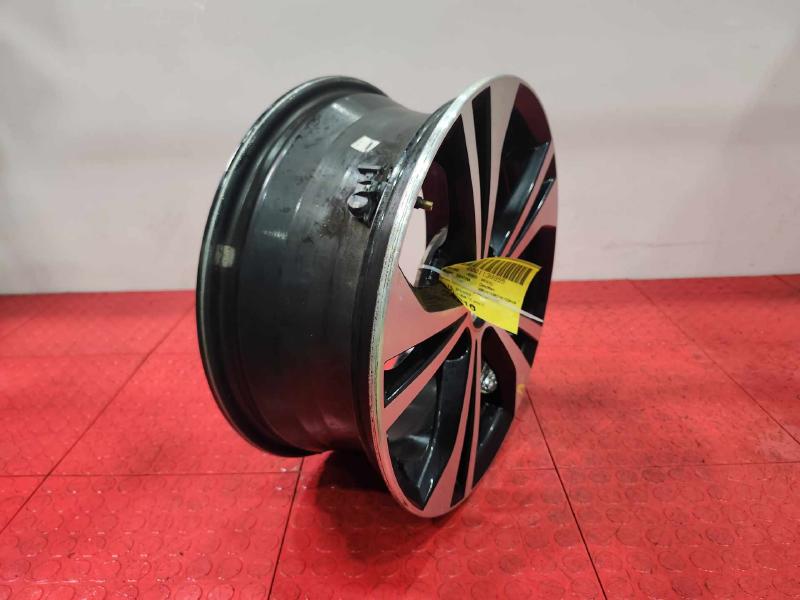 2020 Nissan Sentra Wheel
