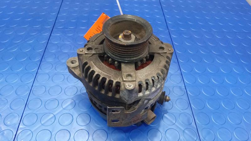 2004-2005 Toyota RAV4 Alternator Assembly 100 Amp OEM 2706028260