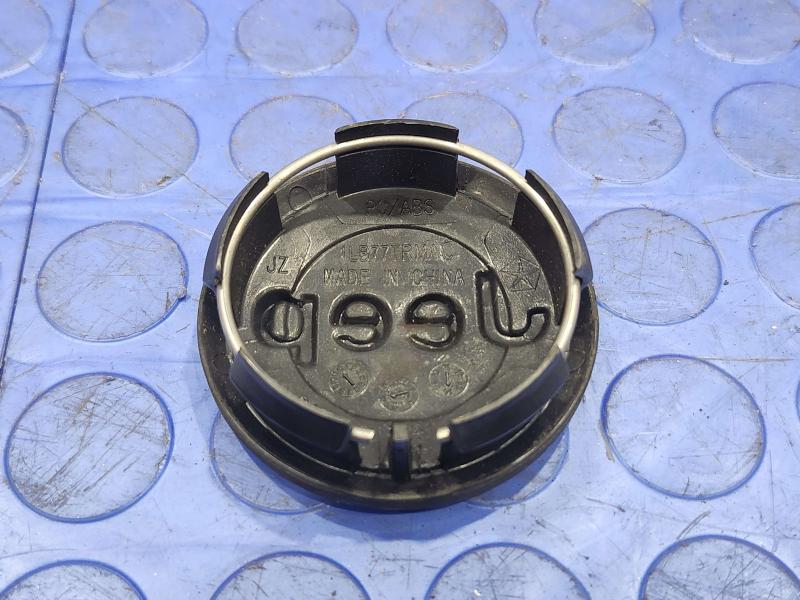 2011-2020 Jeep Grand Cherokee Alloy Wheel Center Cap Genuine OEM 1LB77TRMAC