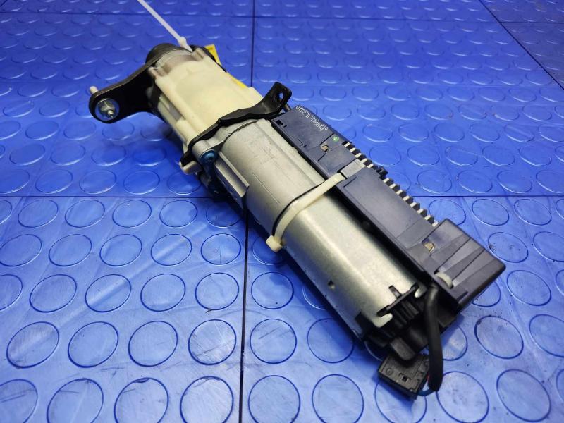 2015 Audi Q7 Tailgate Lift Motor
