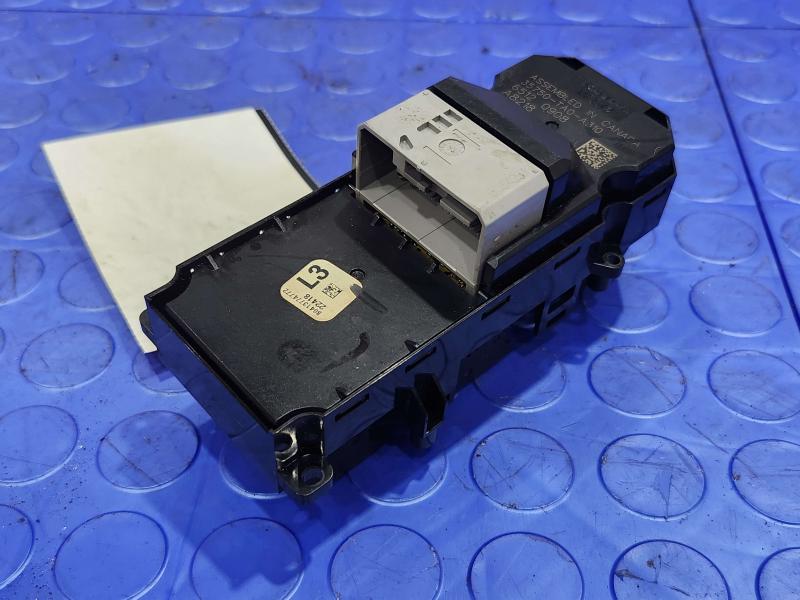 2009 Honda Accord Door Switch Front