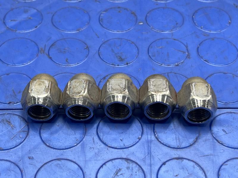 2017 Subaru Legacy Lug Nuts
