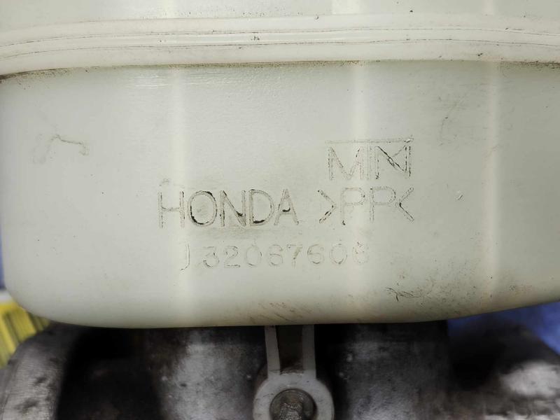2006-2008 Honda Ridgeline Brake Master Cylinder Assembly OEM 46100SJCA51