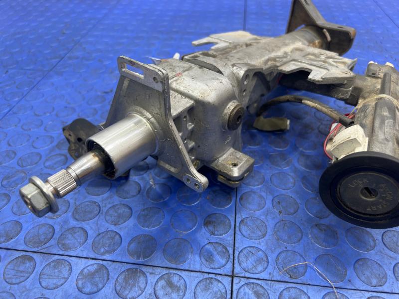 2008 Nissan Titan Steering Column Assembly - Floor Shift w/o Key OEM 488109FD0A
