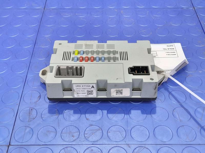 2017-2019 Jaguar XE Cabin Fuse Box Relay Junction Block Module OEM CPLA-14Q073-AA