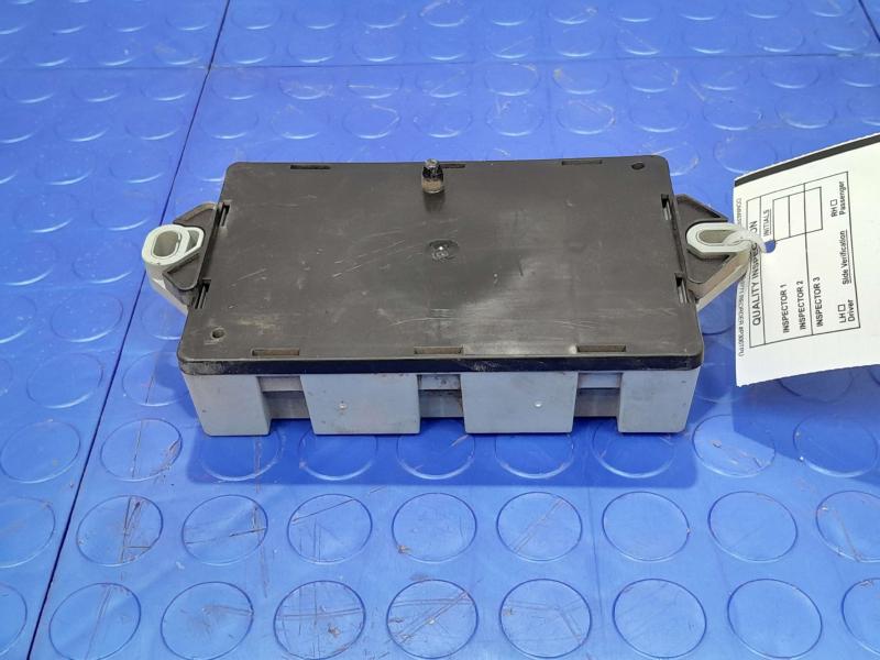 2017-2019 Jaguar XE Cabin Fuse Box Relay Junction Block Module OEM CPLA-14Q073-AA