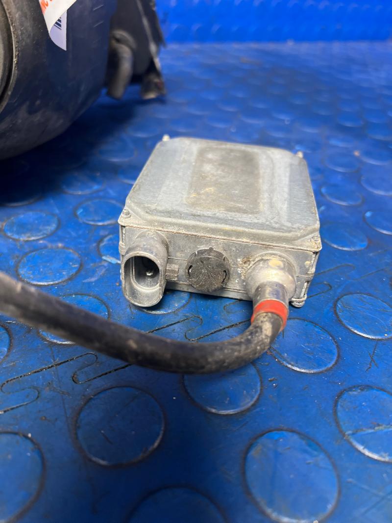 2001 BMW X5 Headlamp Assembly
