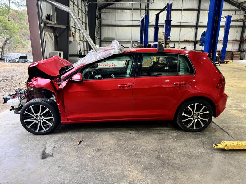 2015 Volkswagen Golf Center Pillar