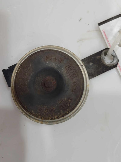 2001 - 2003 Toyota Highlander Low Note Horn OEM 8652044010
