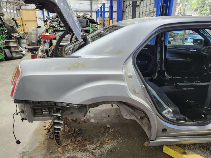 2013 Chrysler 300 Quarter Panel
